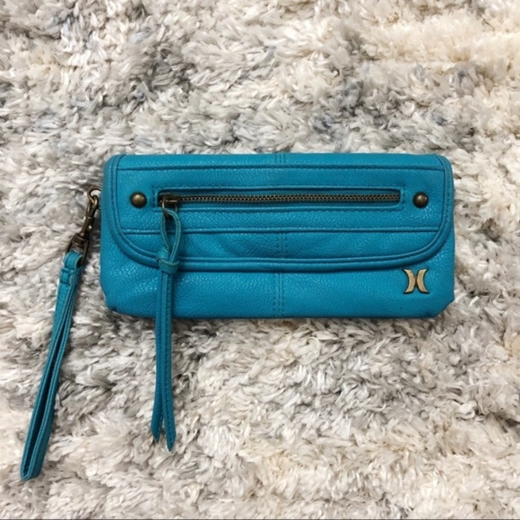 Hurley Handbags - 🍋5/$25 Hurley Wallet Clutch